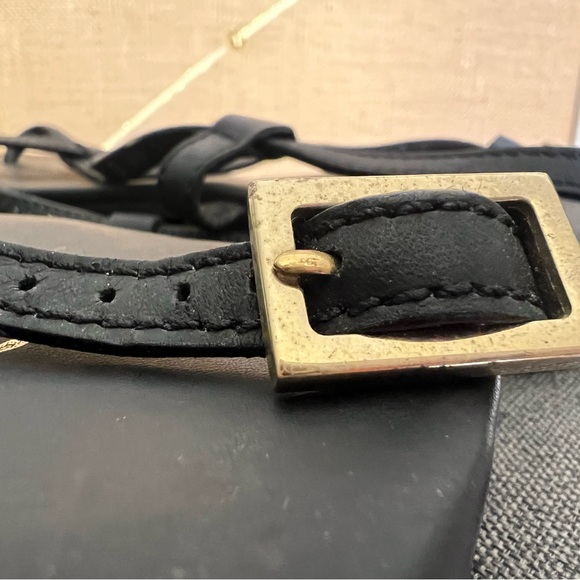 Gucci Black Leather Sandals, Size 40E EU (10 in US) - Picture 6 of 9